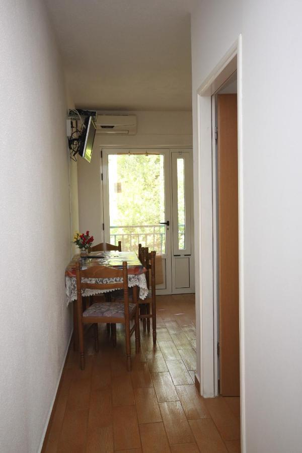 Apartments With A Parking Space Zivogosce - Porat, Makarska - 6700 Igrane Eksteriør billede