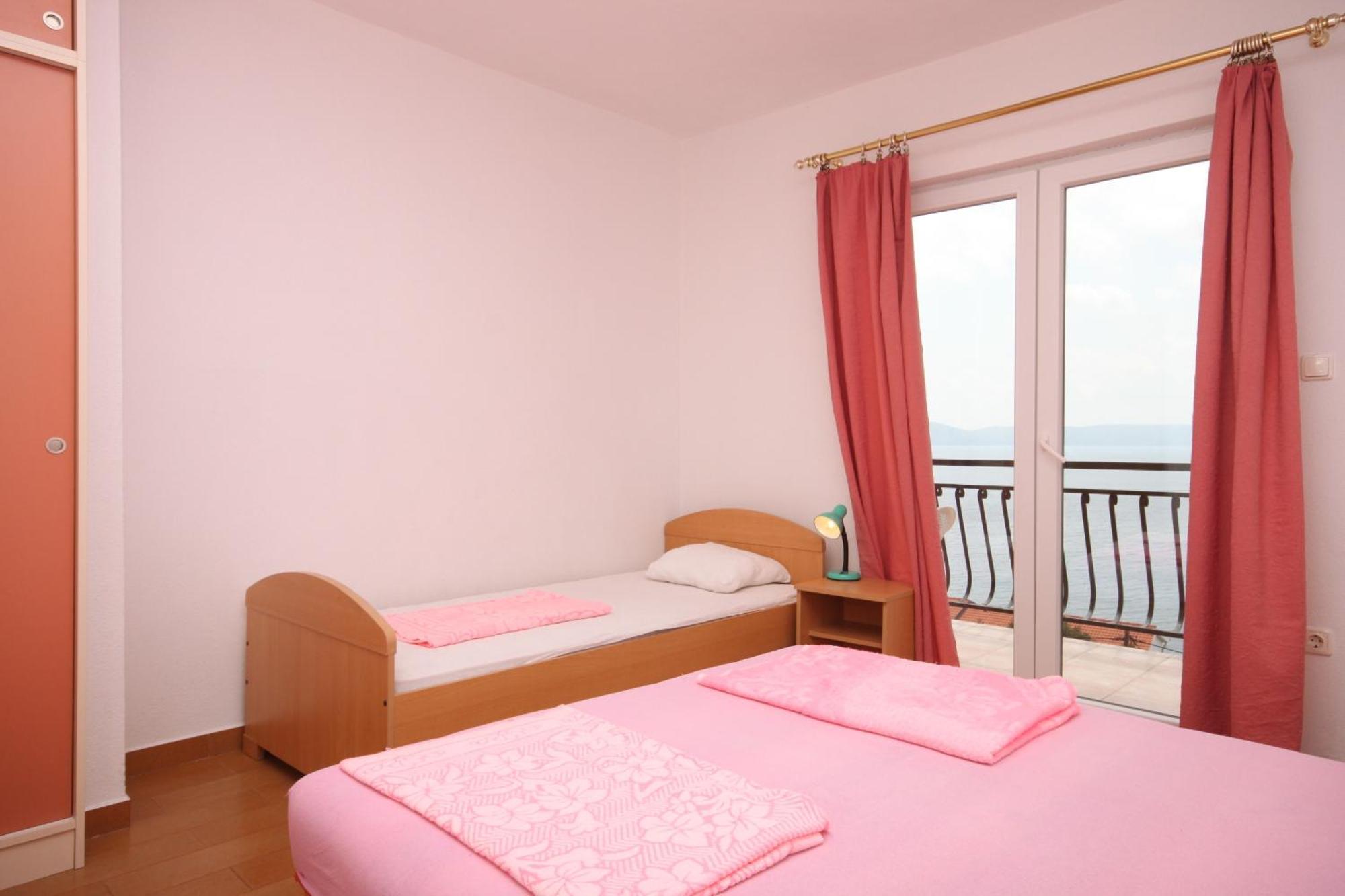 Apartments With A Parking Space Zivogosce - Porat, Makarska - 6700 Igrane Værelse billede
